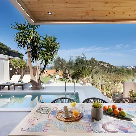 Olive Garden - Private Heated Pool Vacation *
